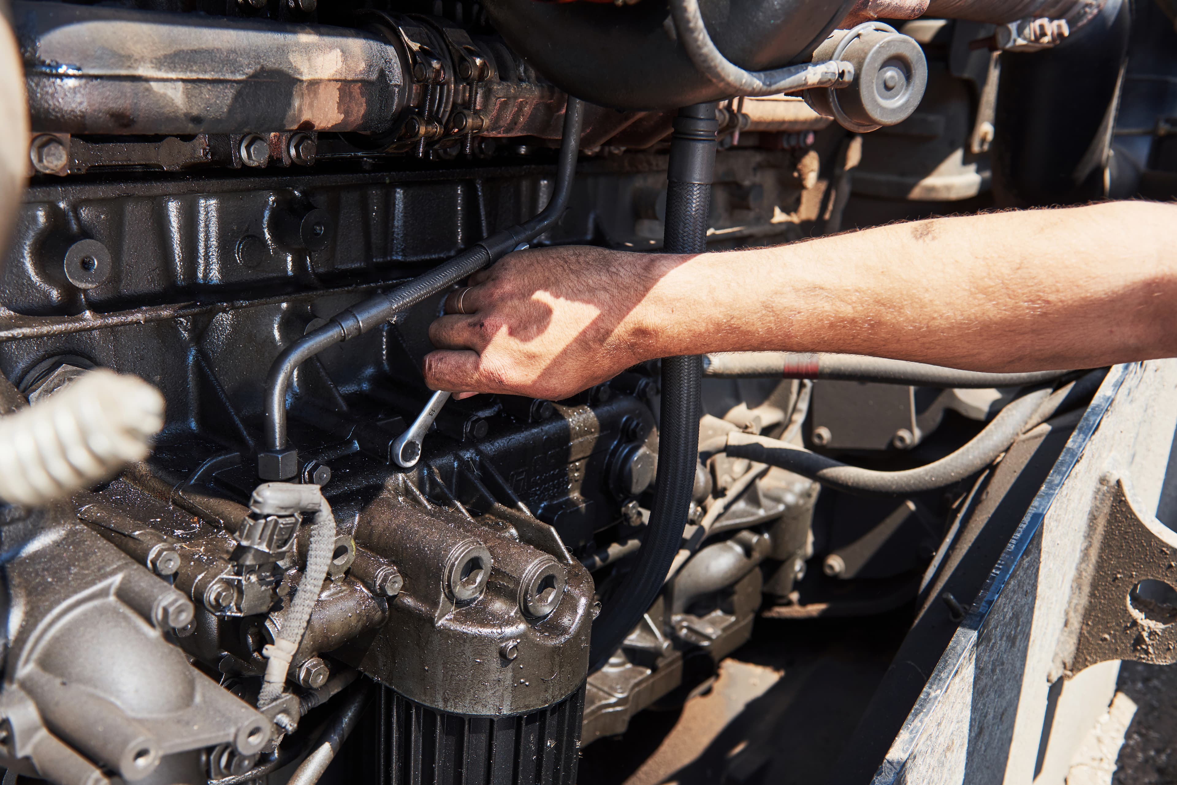 Engine with oil leaks and worn out timing belt